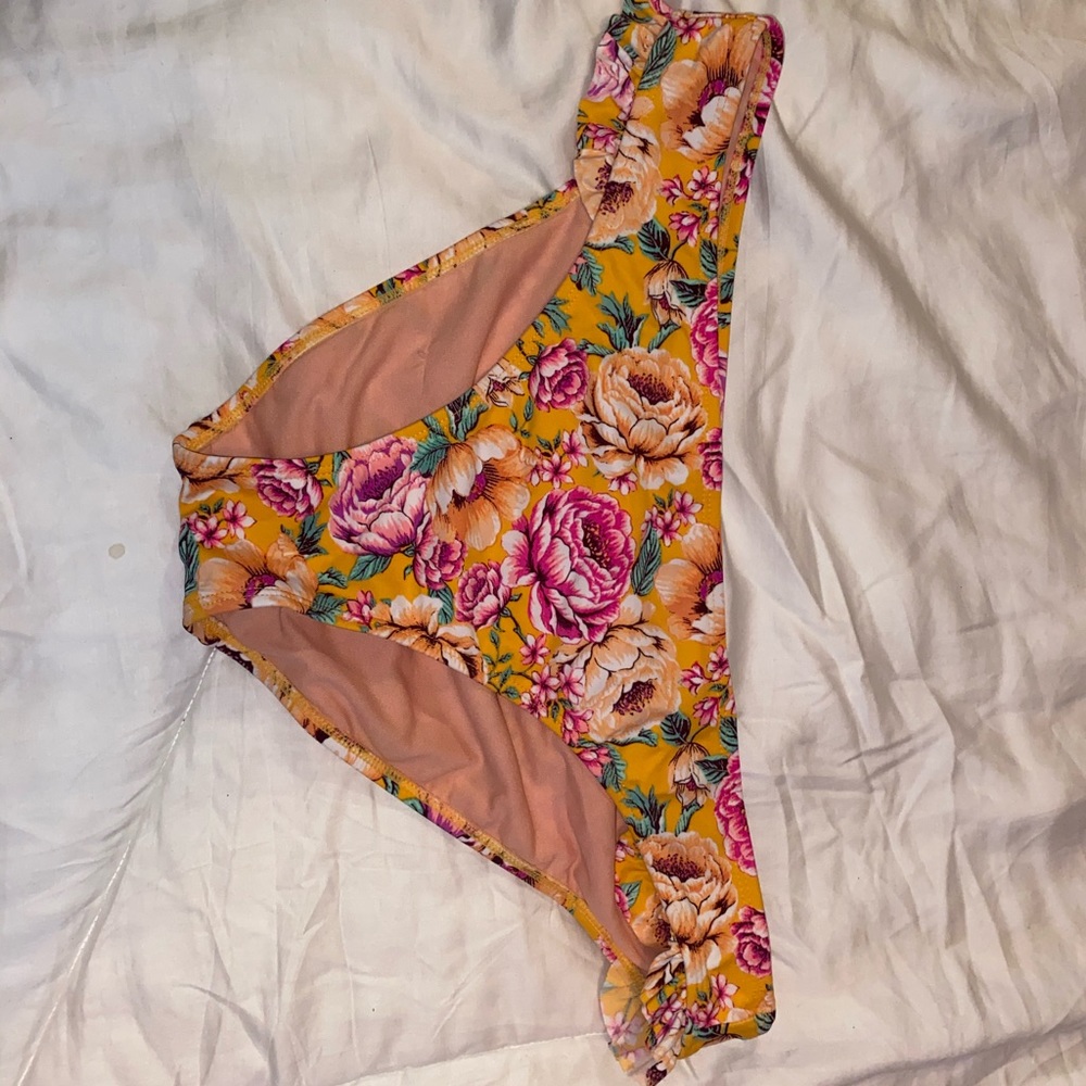Floral swim bottoms